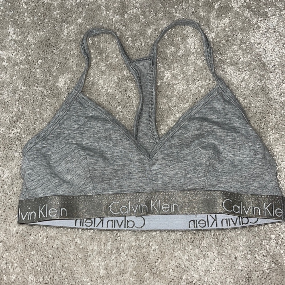 calvin klein bra size small.